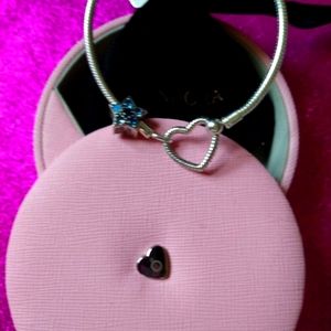 Pandora Moments Heart Closure Snake Chain Bracelet with charm